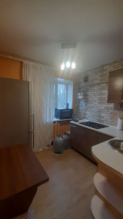 Оренда 1кмн ТЦ Україна