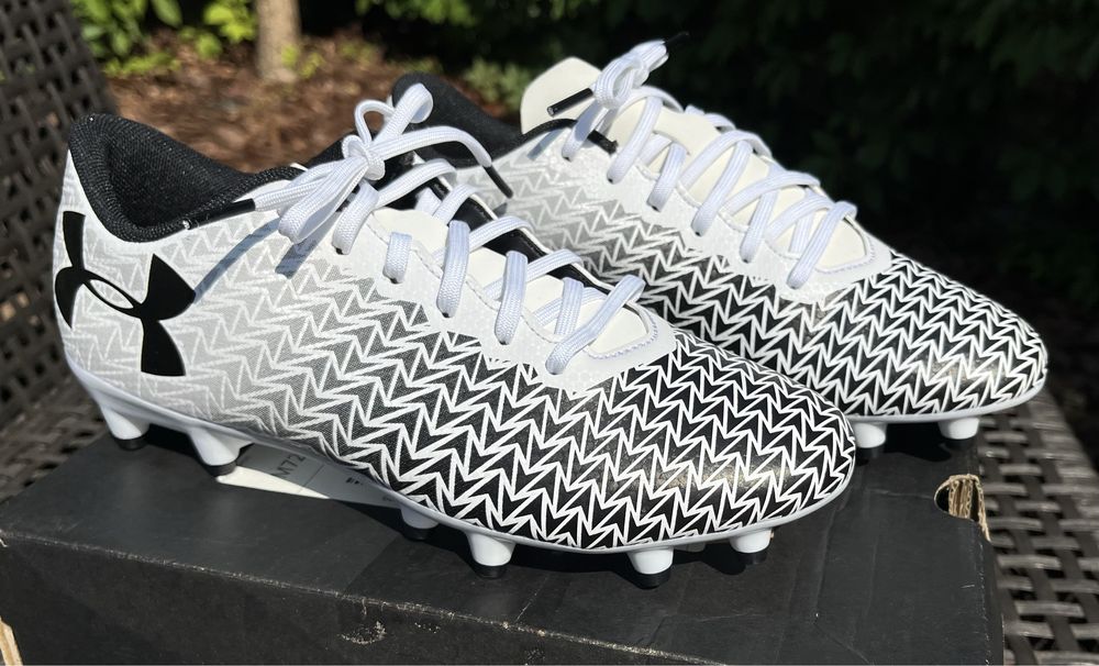 buty piłkarskie korki Under Armour CF Force 3.0 FG  JR r.38