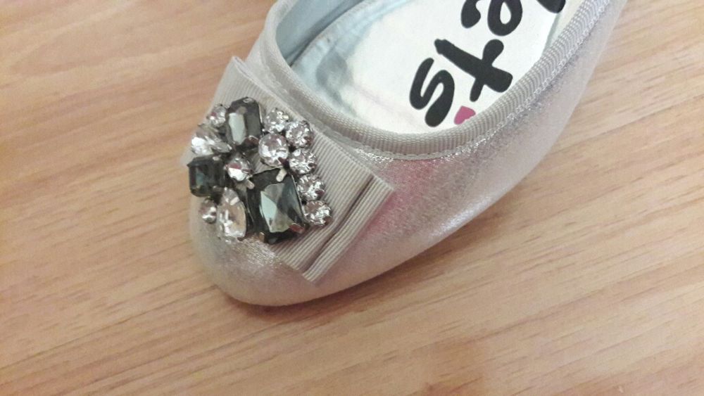 Продам новые нарядные балетки, размер 37