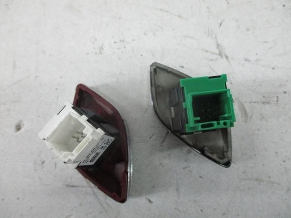 Botão / interruptor 4 piscas CITROËN DS3