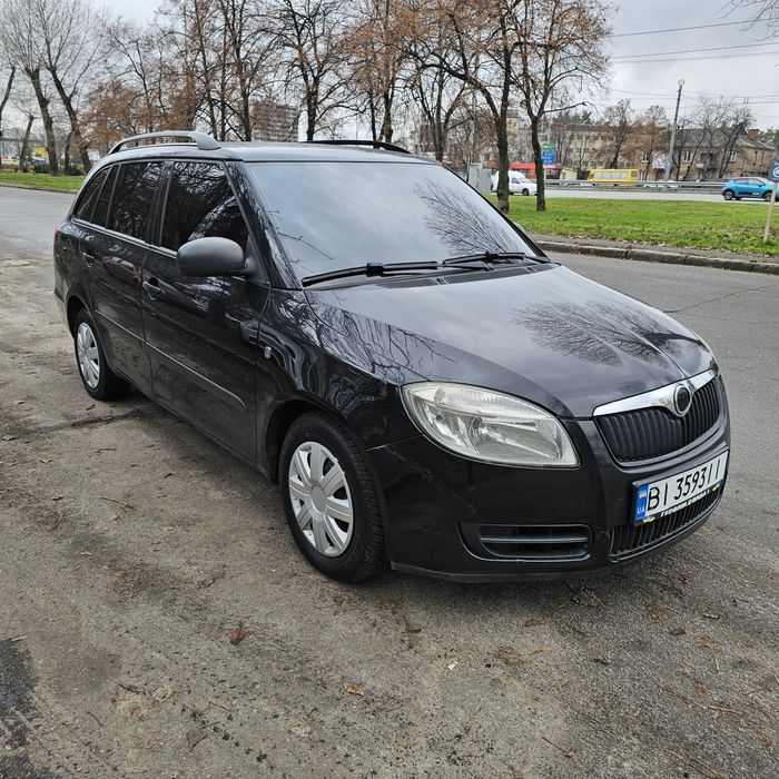 Skoda fabiaCombi  Шкода фабия