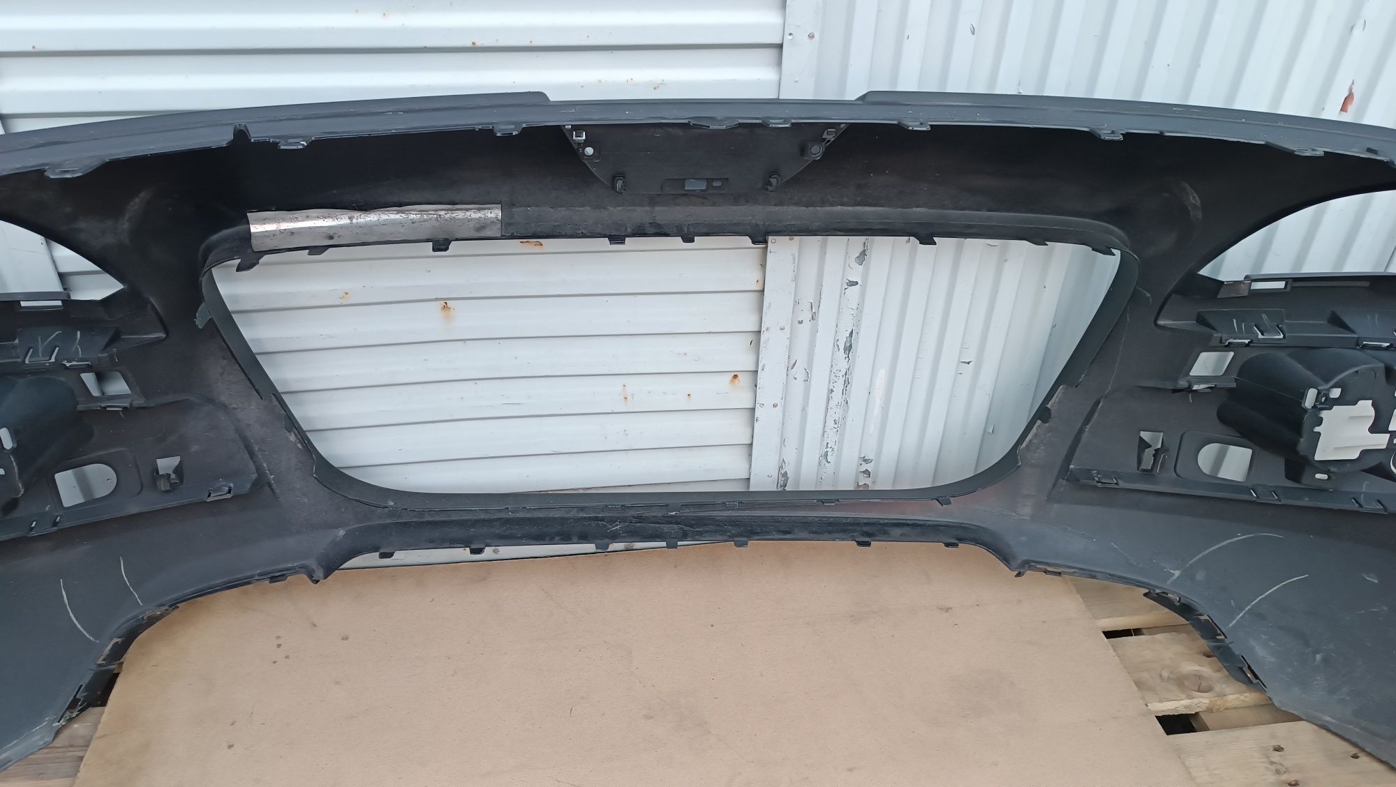 Vendo parachoque de frente Peugeot 3008 ano 2010/15