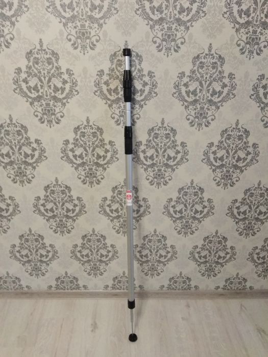 Телескопічна розпорна штанга для установки лазерного рівня