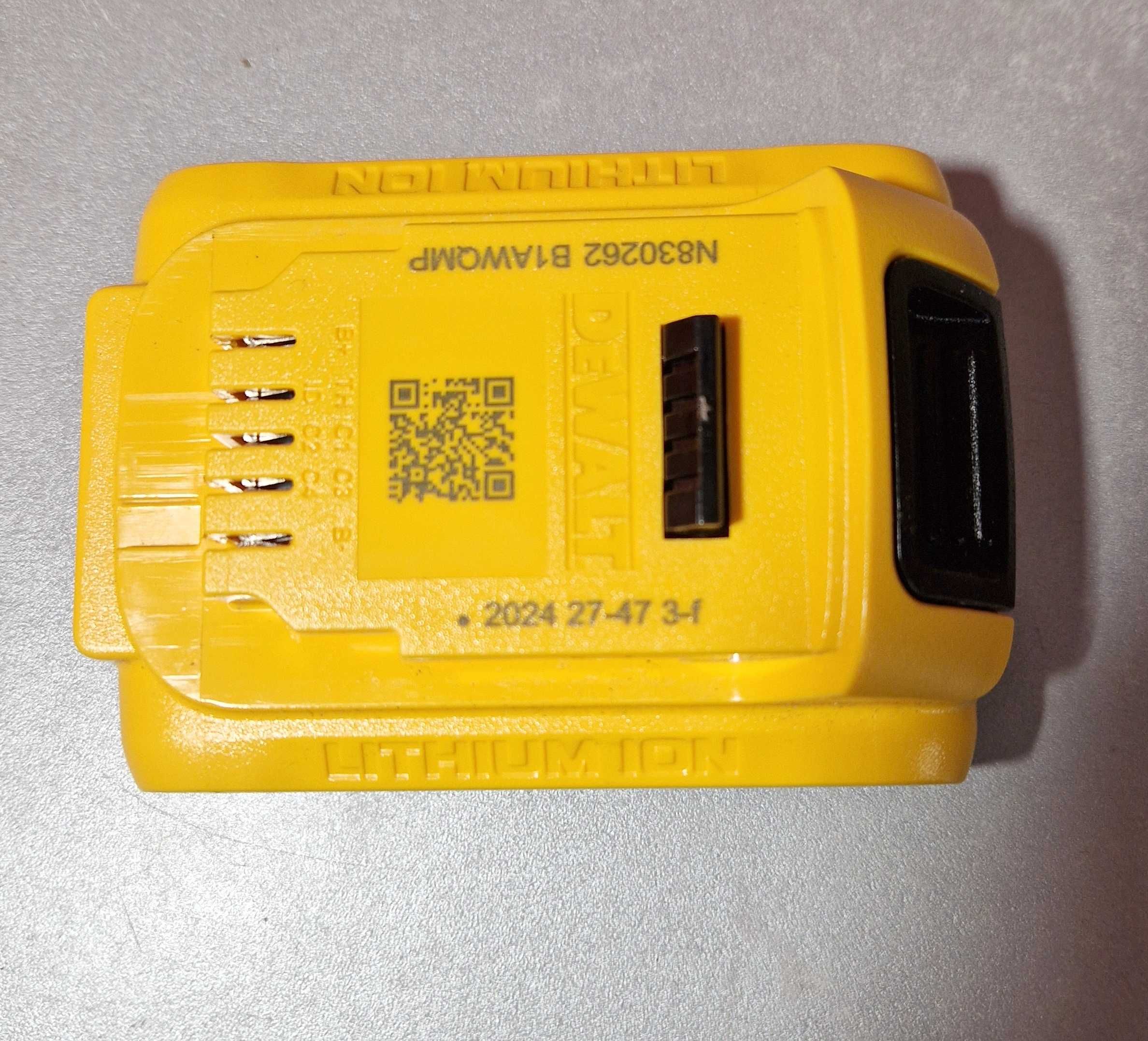 Młotowiertarka DEWALT DCH133M1