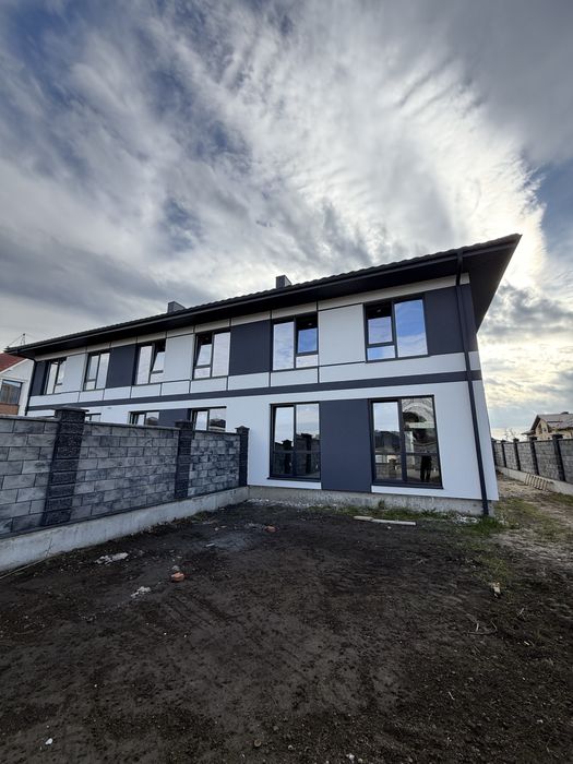 Продаж котеджу ,район Екватору.