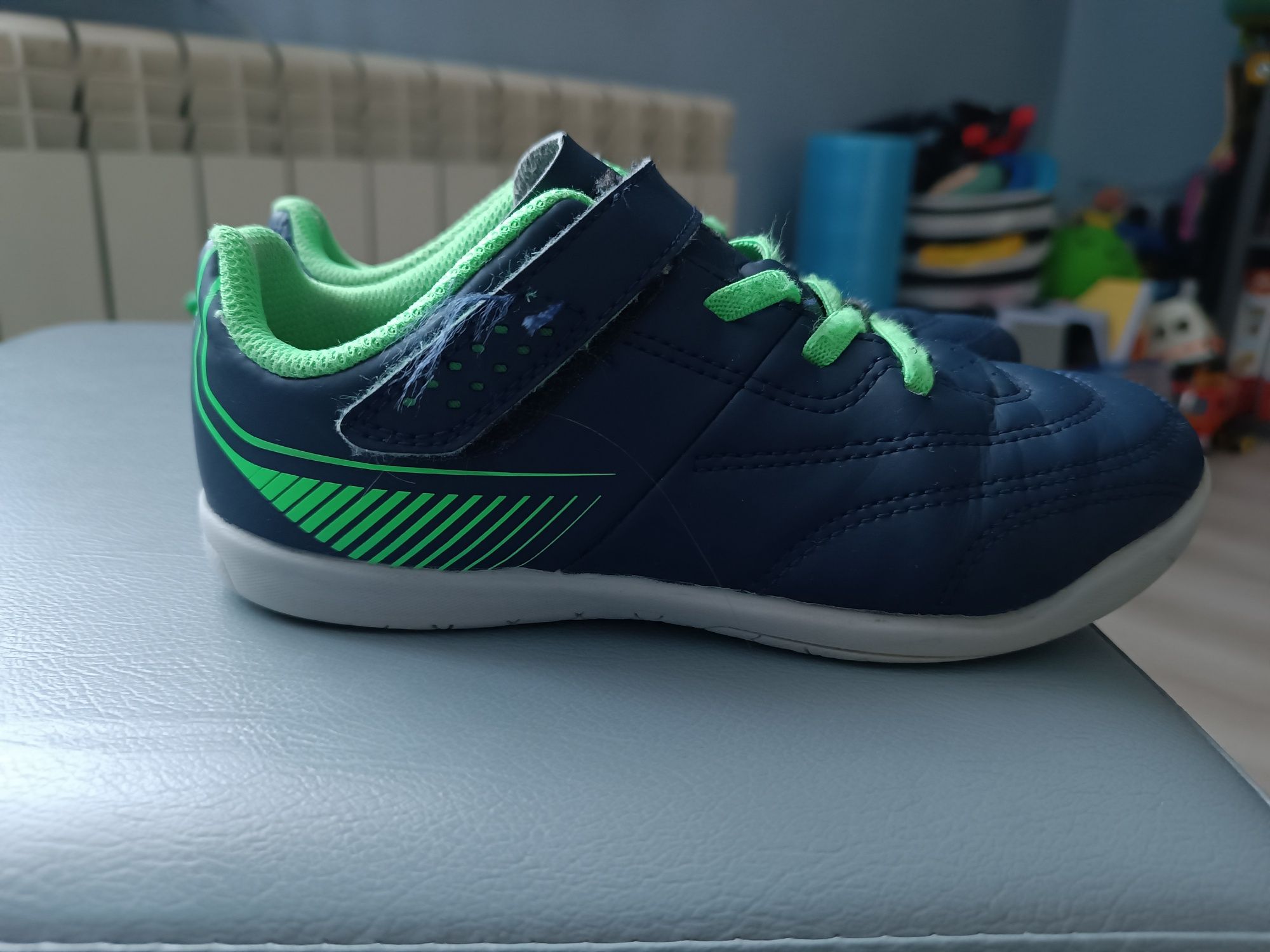 Buty halowe, halówki kipsta, Decathlon, rozmiar 31