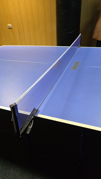 Тенісний стіл в дуже гарному стані