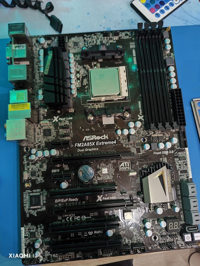Материнська плата з процесором Asrock Fm2a85x extreme4