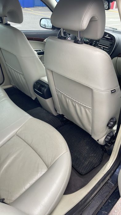 Продам свій авто Saab 9-3