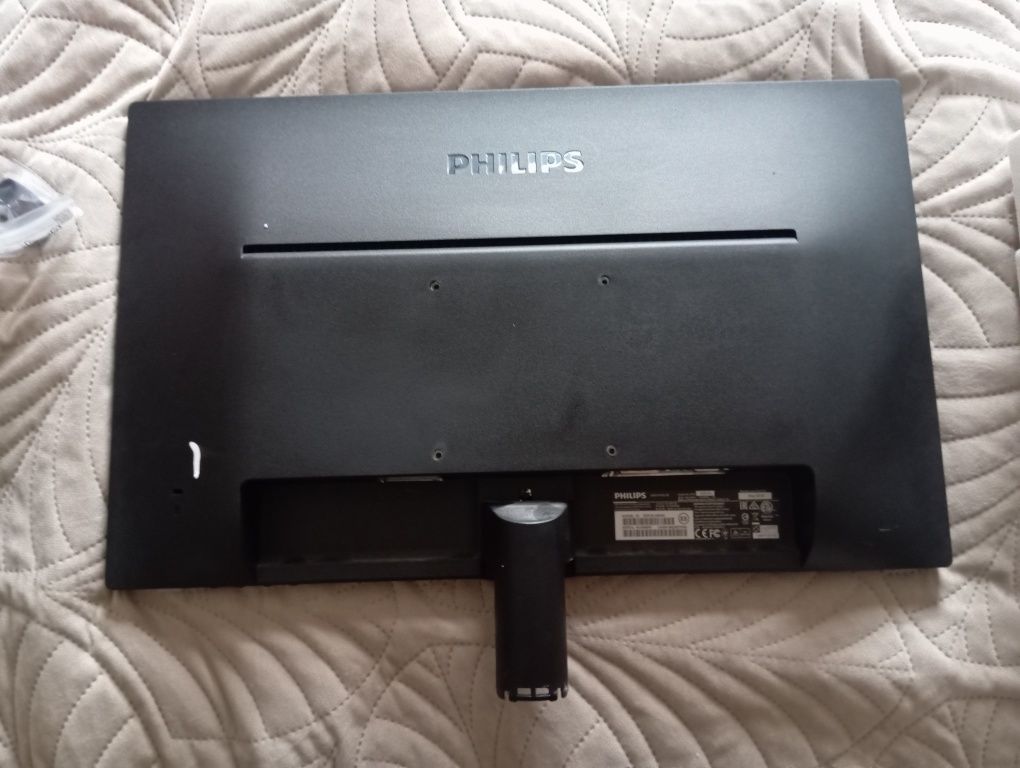 Monitor philips 223v5l