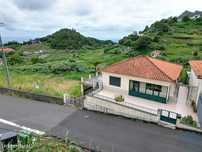 Casa / Villa T2 em Santana de 2890,00 m2