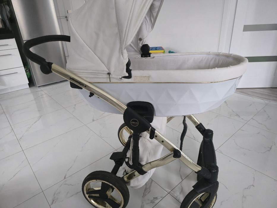 Wózek biały Junama Diamond Individual