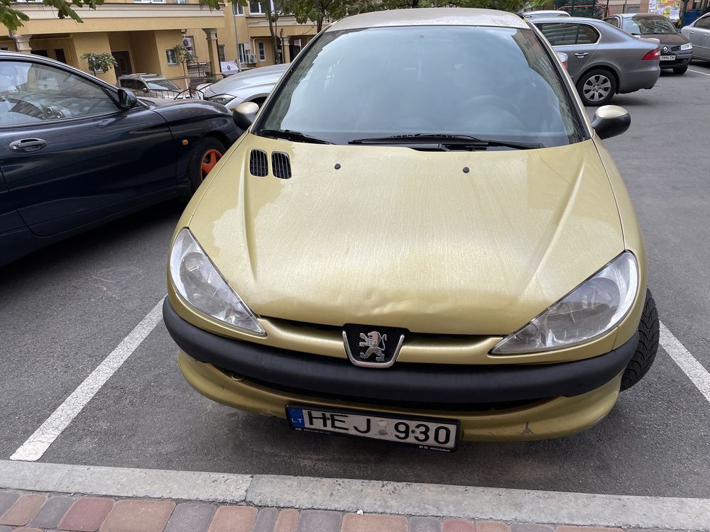 Двигатель Peugeot 206 пежо 206 SV 1.4-16 d 1.4-1.6 бензин Разборка