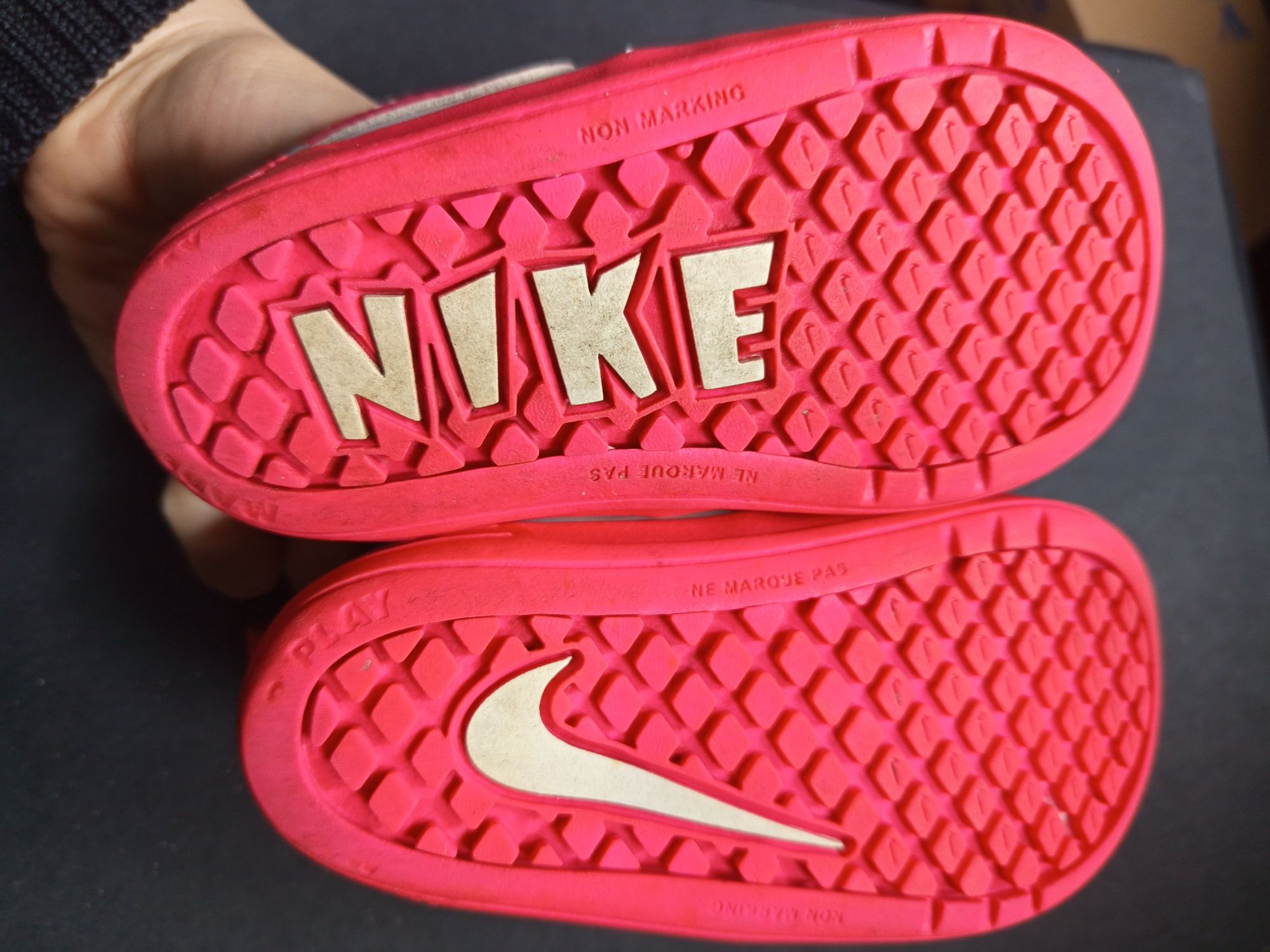 Nike buciki w roz.23