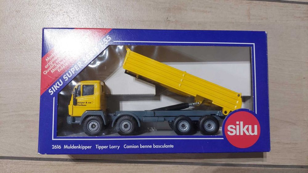 model kolekcjonerski SIKU Wywrotka 2616 1:55