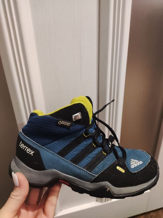 Ботинки Adidas 32 р