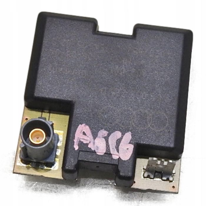 WZMACNIACZ ANTENY AUDI A6 C6 4F5035225D