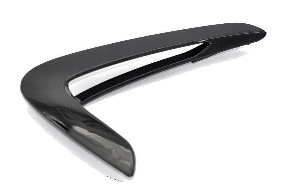 Boczny wlot błotnika BMW F36 F32 F33 prawy