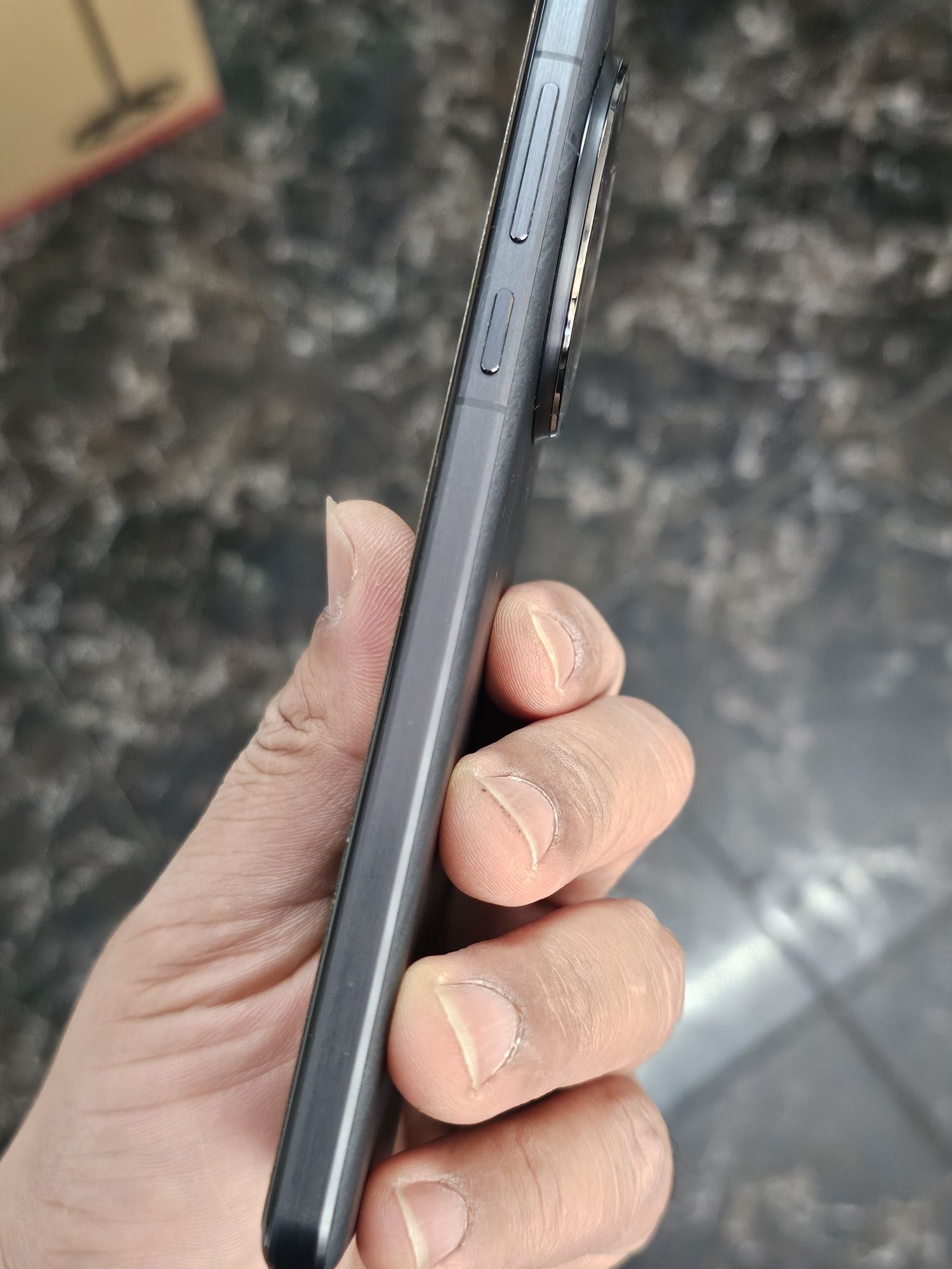 One plus 13..256/12gb