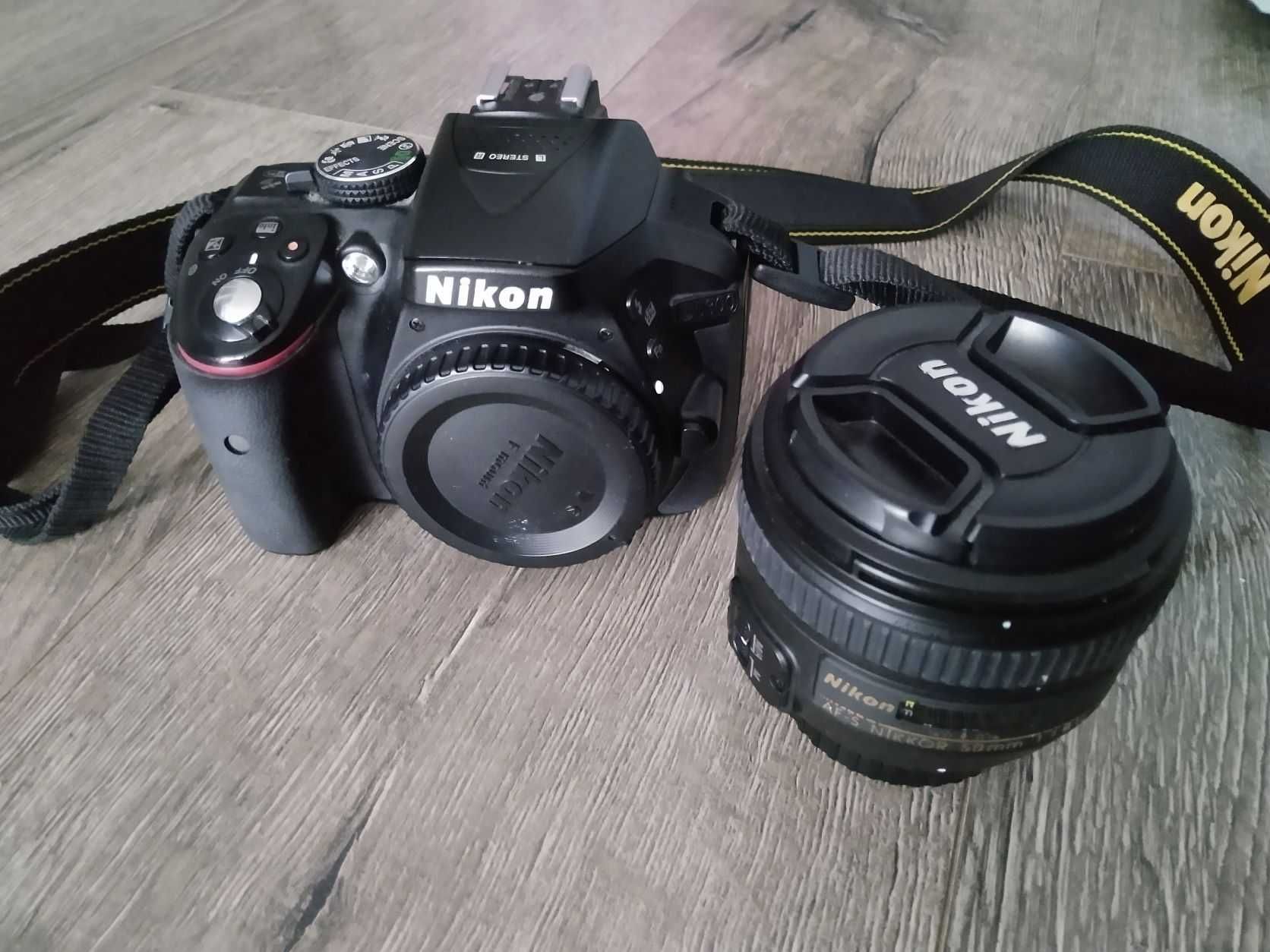 Nikon D5300 plus dodatki