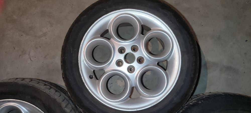 Alfa 147 , 156 , 164 felgi aluminiowe 16 5x98 et 41,5