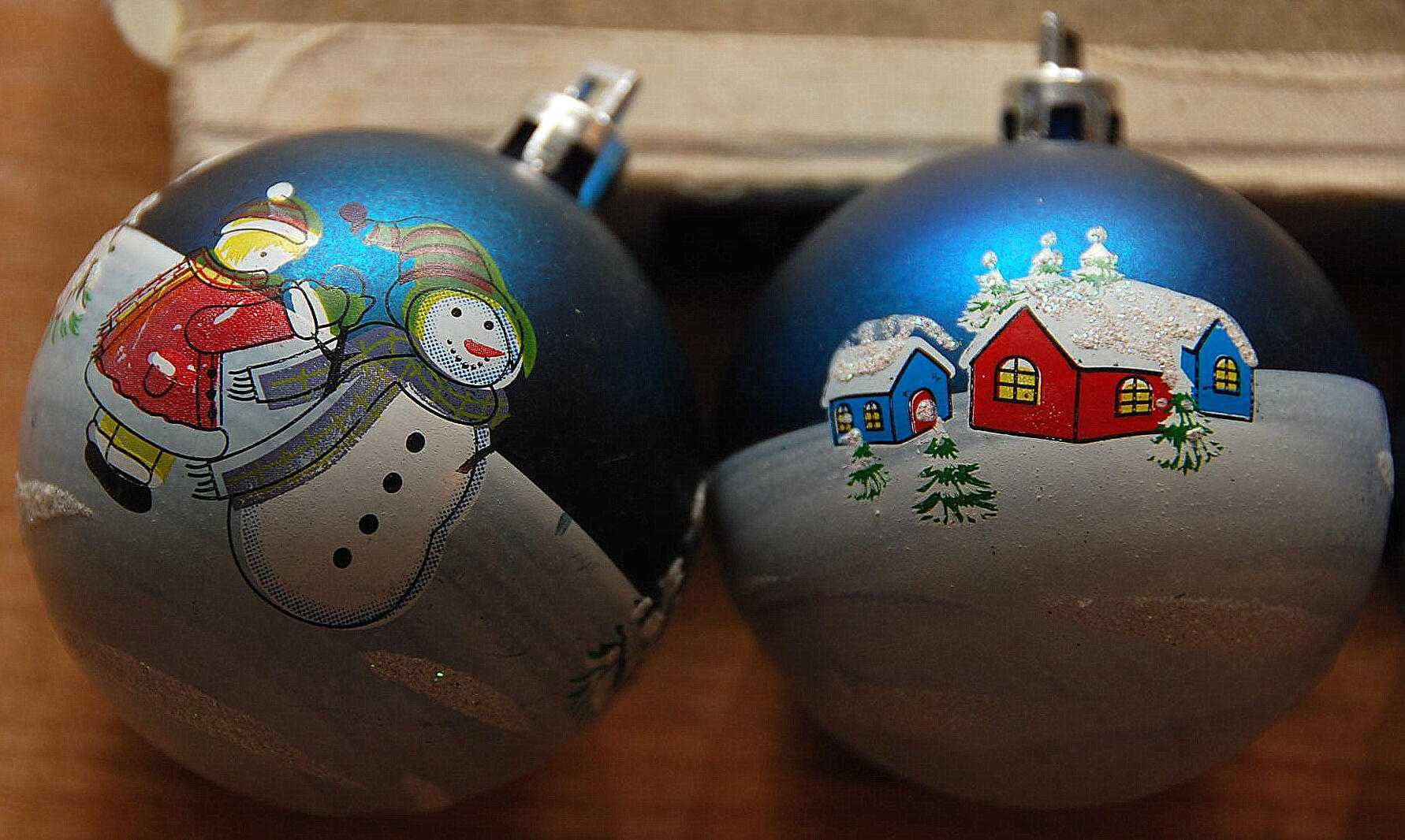 Bombki Boże Narodzenie ozdoba choinkowa 6cm malowanym motywem zimowym