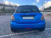 Mini One 1.4 com película azul