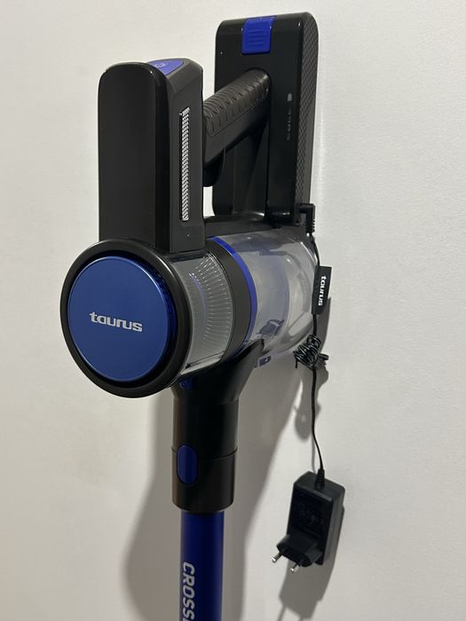 Aspirador Vertical Tauros 250W