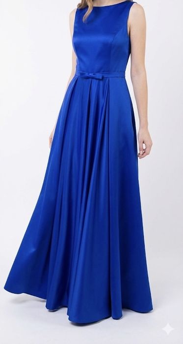 Довга вечірня сукня на випускний