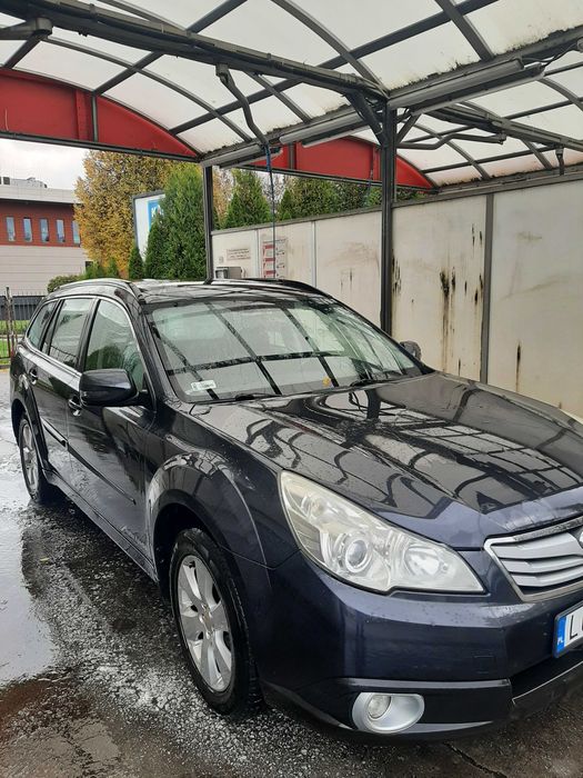 Subaru outback 2011r