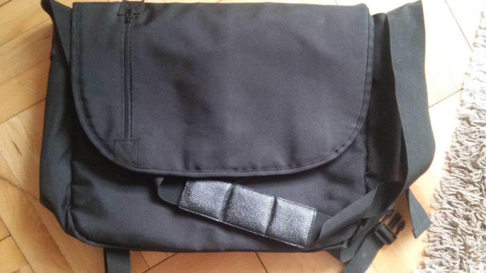 Torba na laptopa / podróżna