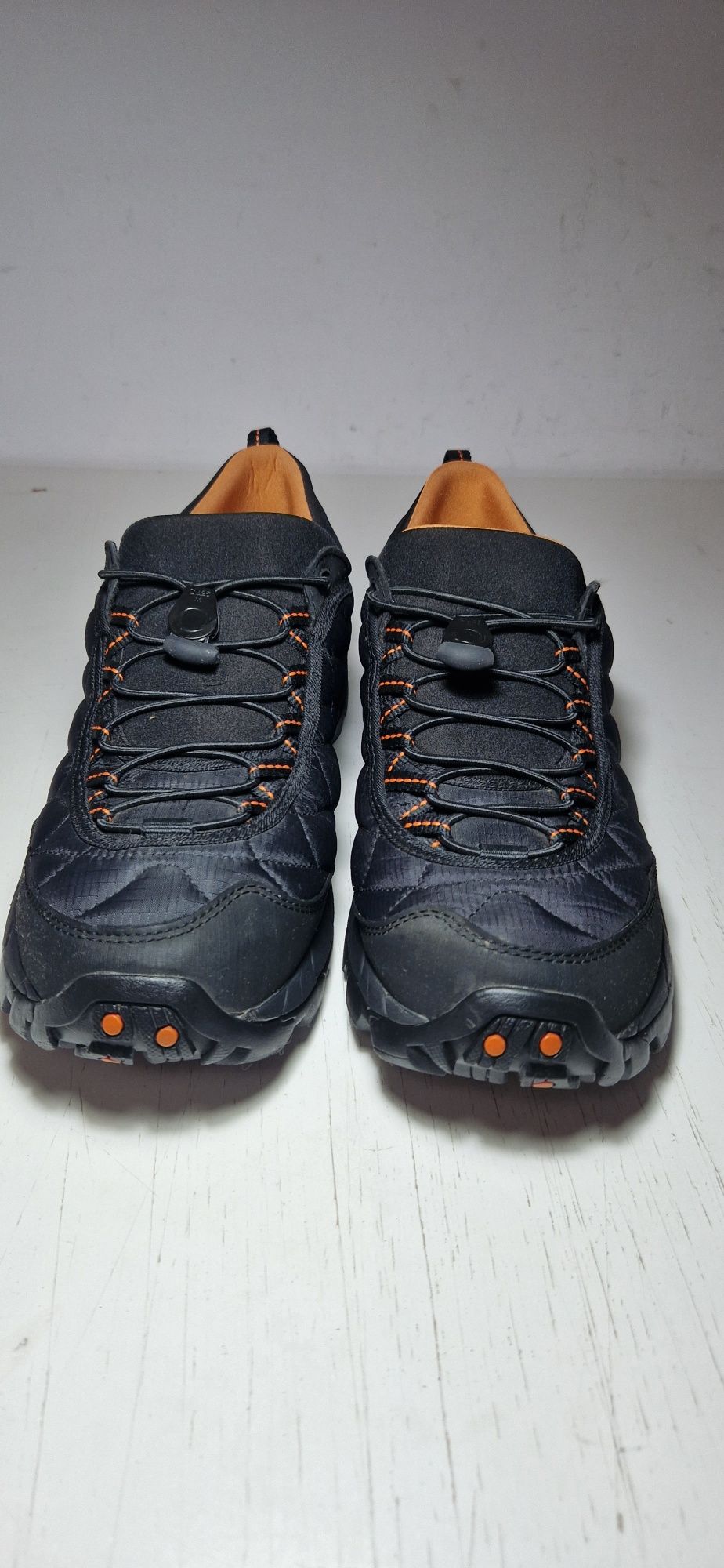 Merrell  46.5.            .