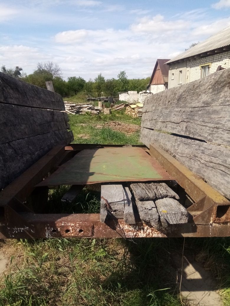 Причіп до трактора