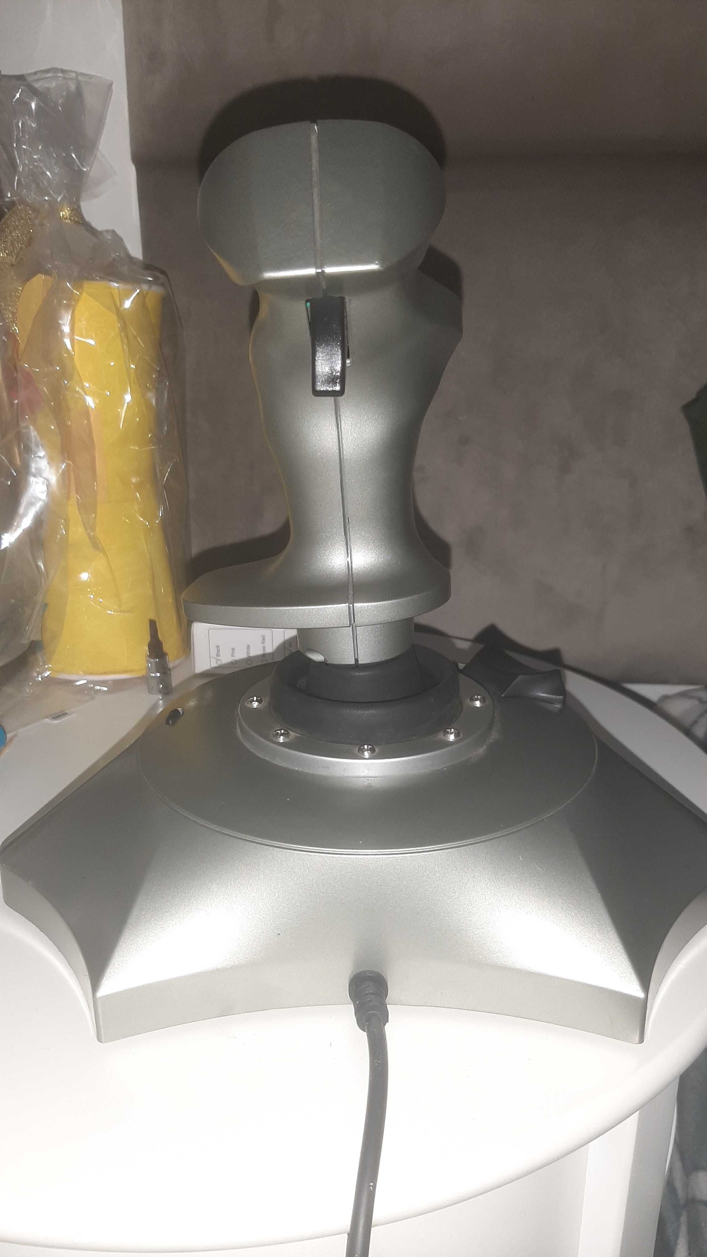 joystick z połączeniem USB do gier