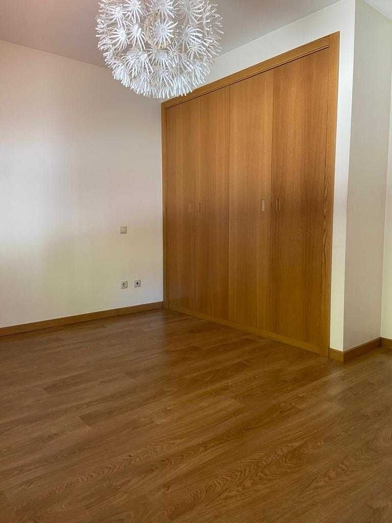 ALUGA-SE T1 em Coimbra