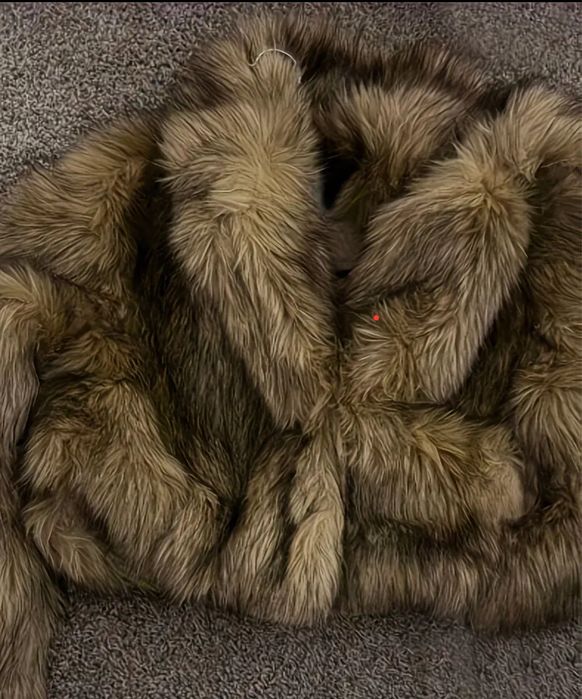 Шуба. Штучне хутро.