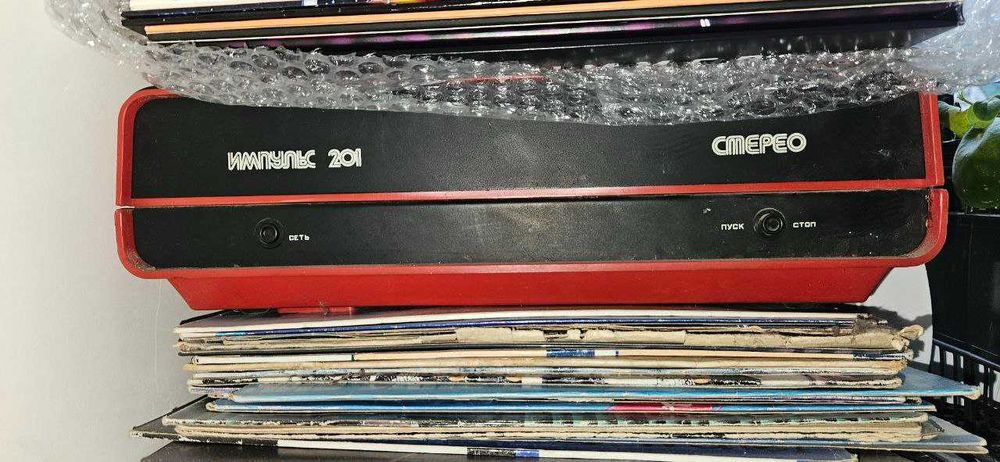 вініловий програвач ипульс 201