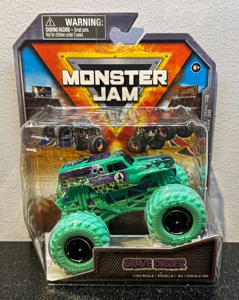 Grave Digger Monster Jam 1/64