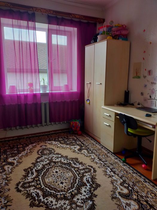 продаж будинку за містом