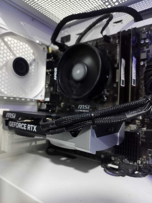 OPORTUNIDADE PC Gaming com RTX 5060 com garantia