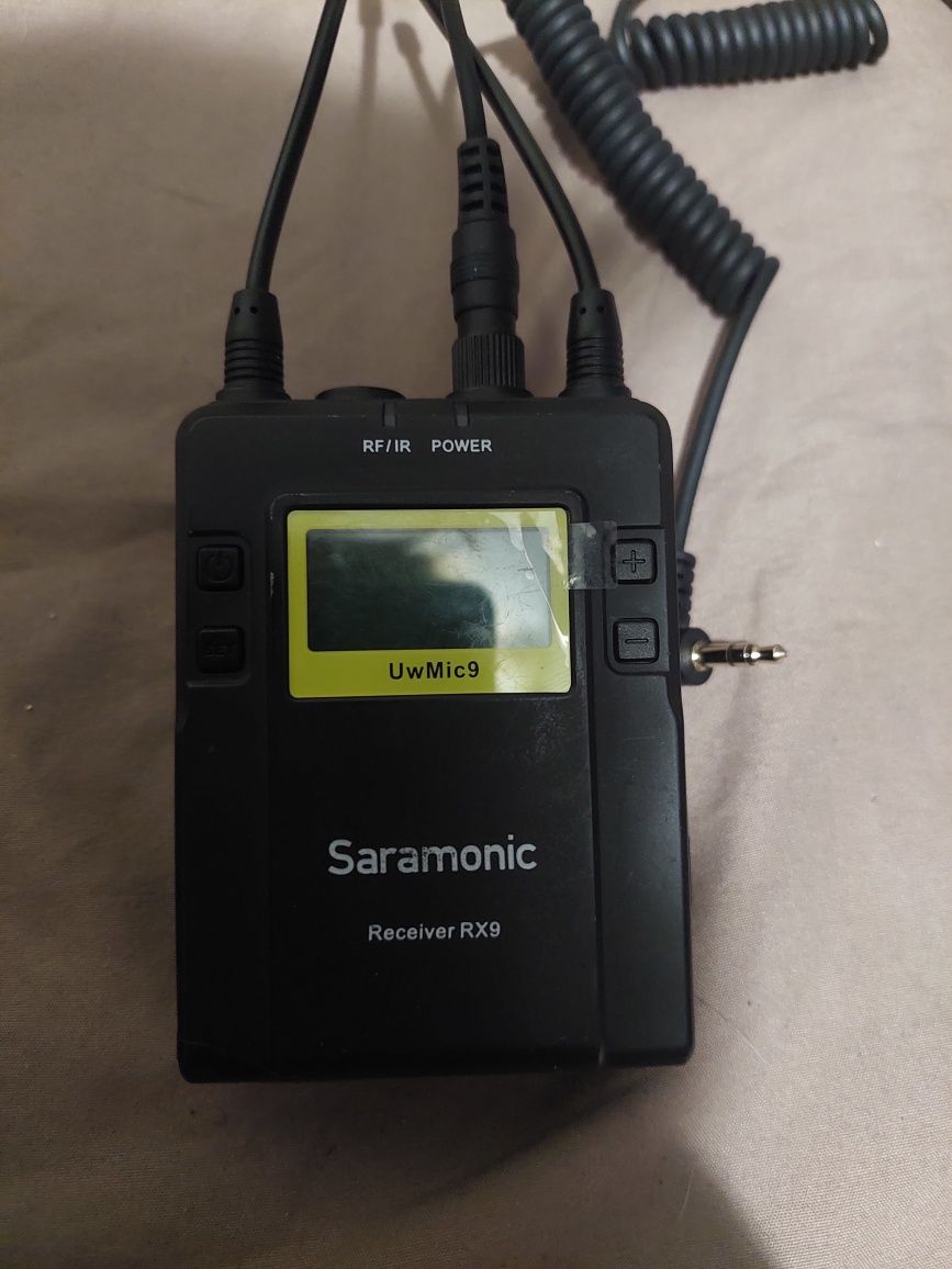 Продам радиосистему Saramonic RX9 и TX9 + петличка + аккумуляторы