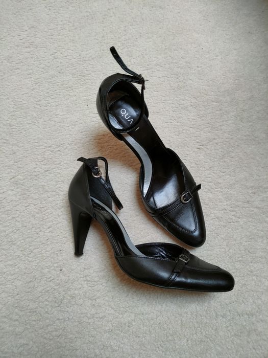 Quazi czarne szpilki skóra naturalna zapinane wokół kostki rozmiar 38