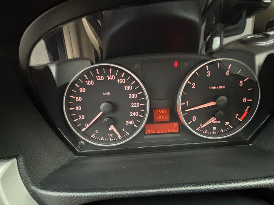 Продам BMW 3 E90 2007