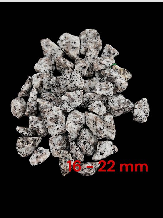 Kamień ozdobny granit kamyk granitowy dalmatyńczyk 1-gat.  16-22 mm