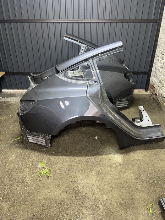 Четверть ліва права ланджерон поріг задня панель кузов