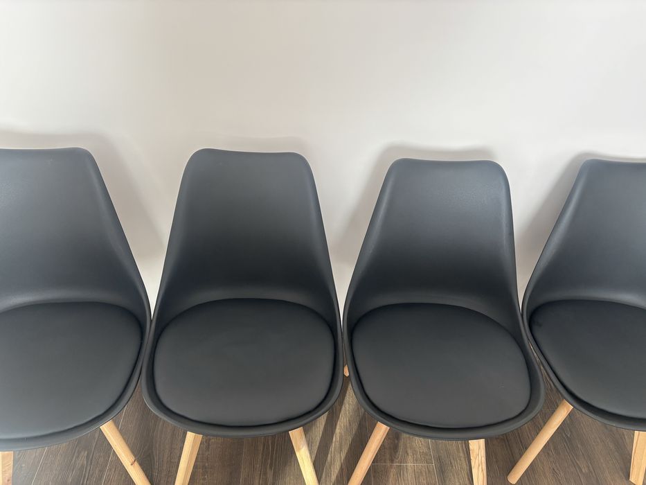 4 krzesła skandynawskie drewniane nogi