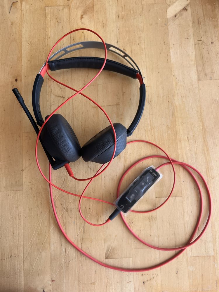 Ascultadores Poly com microfone