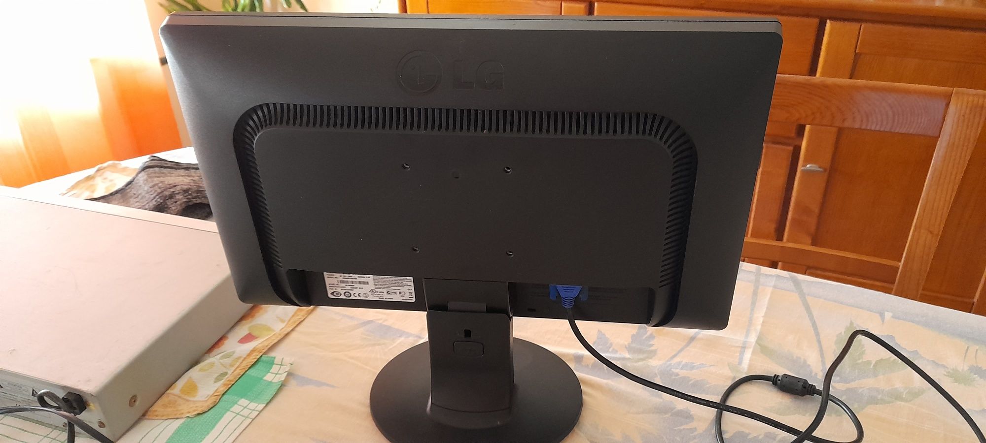 Monitor LG, entrada VGA