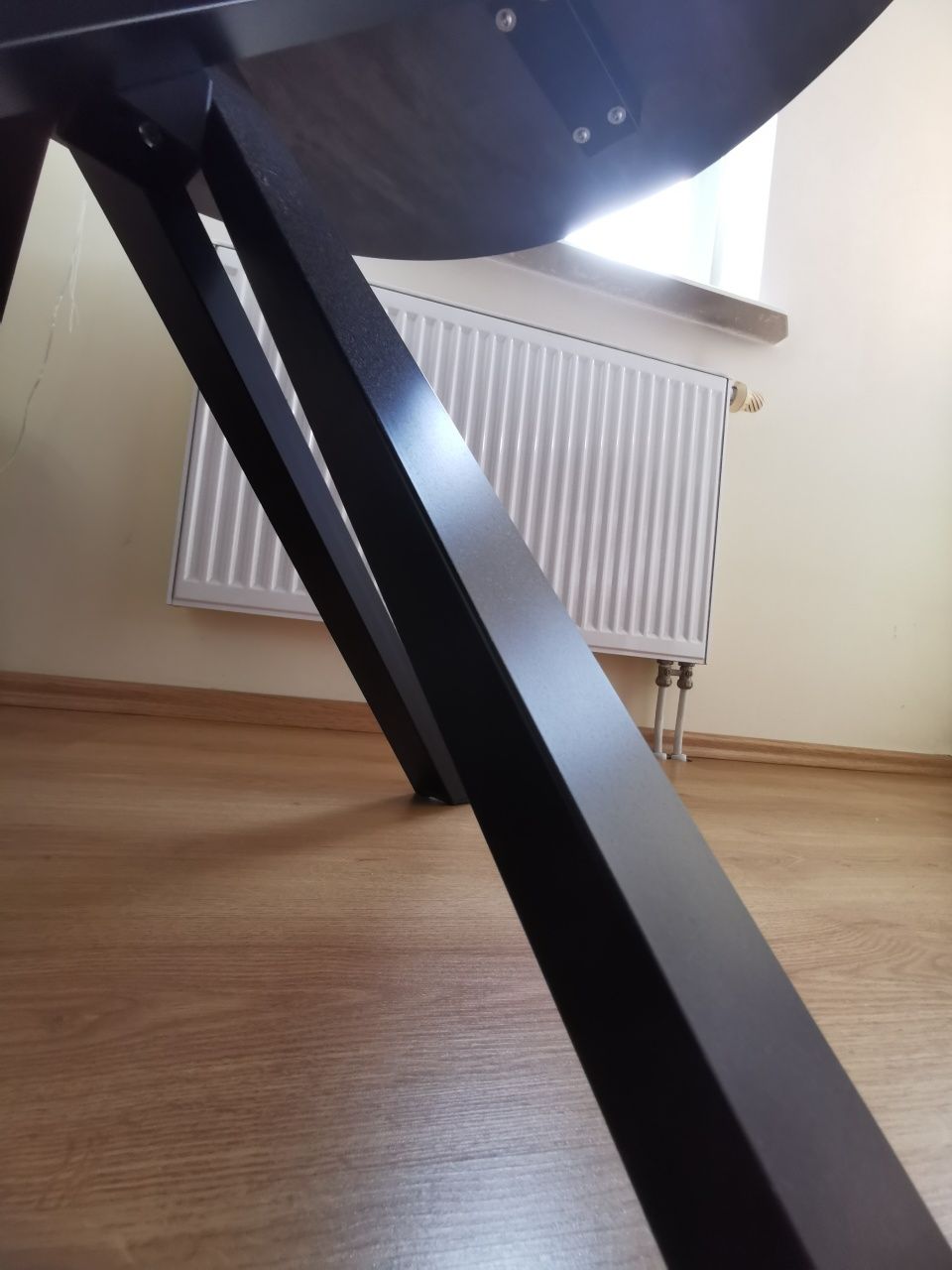 Stół IKEA MARIEDAMM - 105cm okrągły