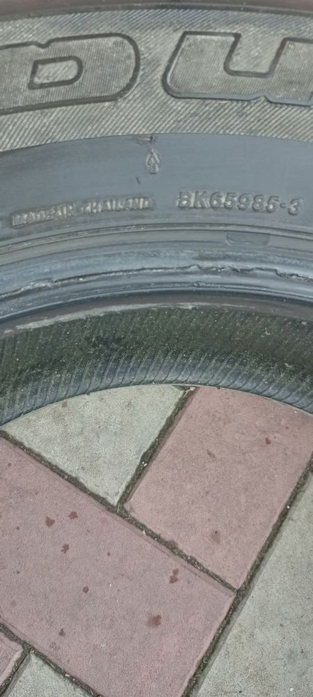 Продам резину летнюю Bridgestone 245/65R17